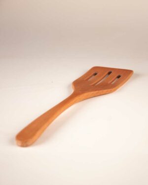 Wooden Slotted Spatula – سباتولا خشب مثقبة